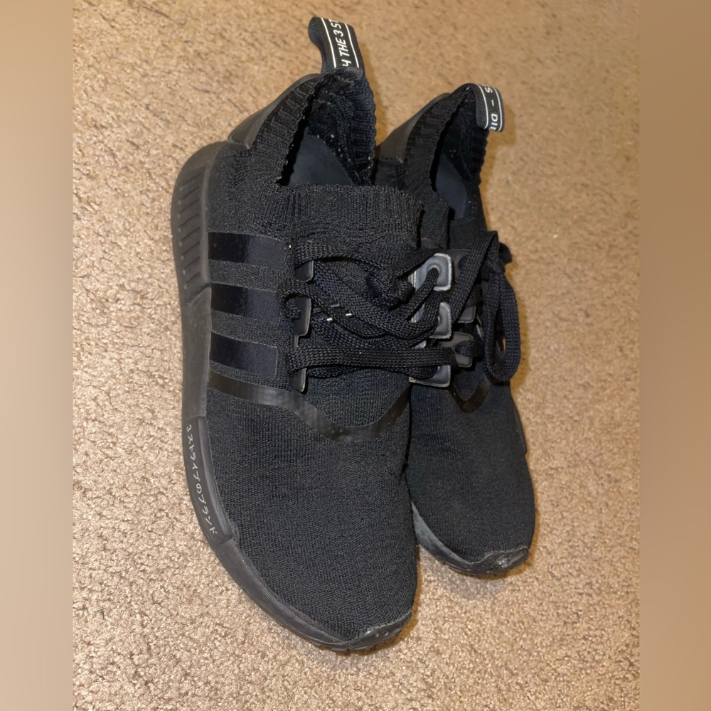 Adidas NMD R1 Japan triple black